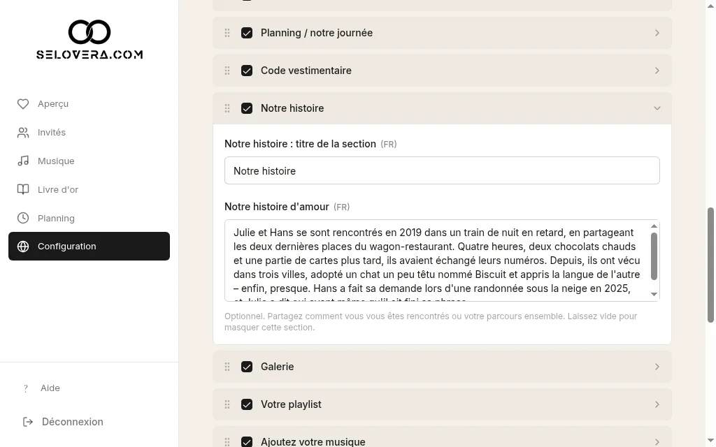 Section dépliée avec des champs de texte et un badge d'exemple